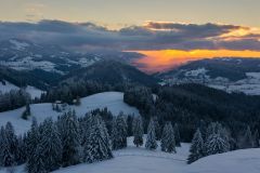 Aussicht von der Kalzhofner Höhe (1118 m) im Westallgäu.