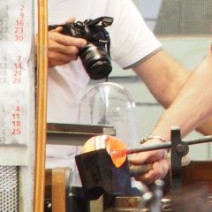 Bildausschnitt mit ISO 1600, Blende 5,6 , 1/25 s, 150mm (KB 300mm) , die Kammera konnte ich am Tor abstützen: