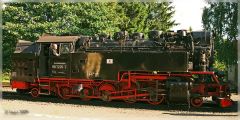 Arbeitstier.

Eines der zahlreichen dampfbetriebenen Arbeitstiere der Harzer Schmalspurbahnen.
http://www.hsb-wr.de
 G1 mit 14-45mm.