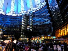 Sony Center   06
Illmination