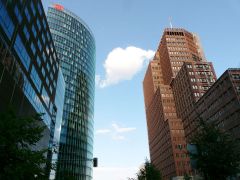 Sony Center   02
Straßenschlucht
